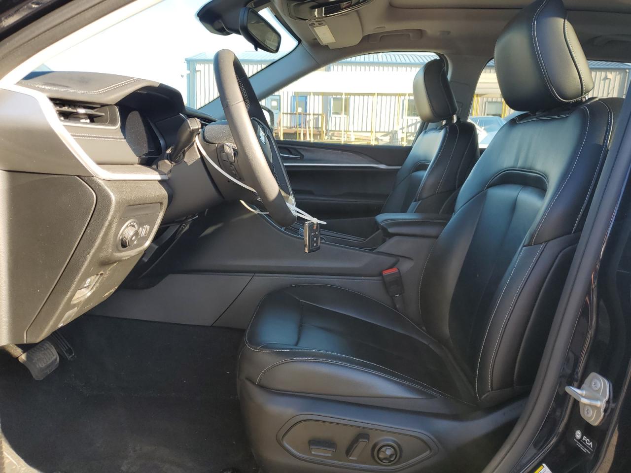 2023 Jeep Grand Cherokee L Limited VIN: 1C4RJKBG3P8858228 Lot: 70190905