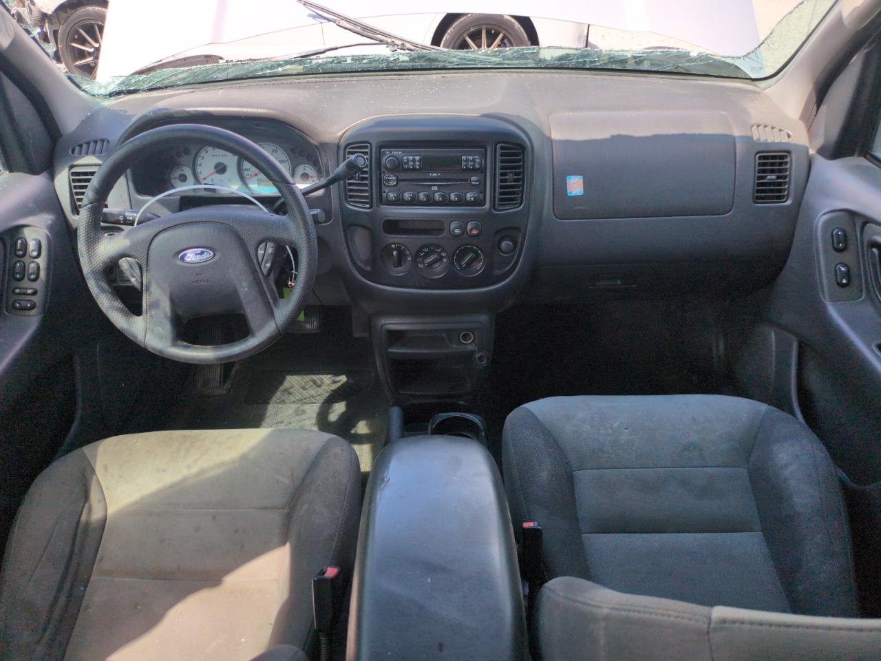 2004 Ford Escape Xls VIN: 1FMYU02184KA80487 Lot: 68494535