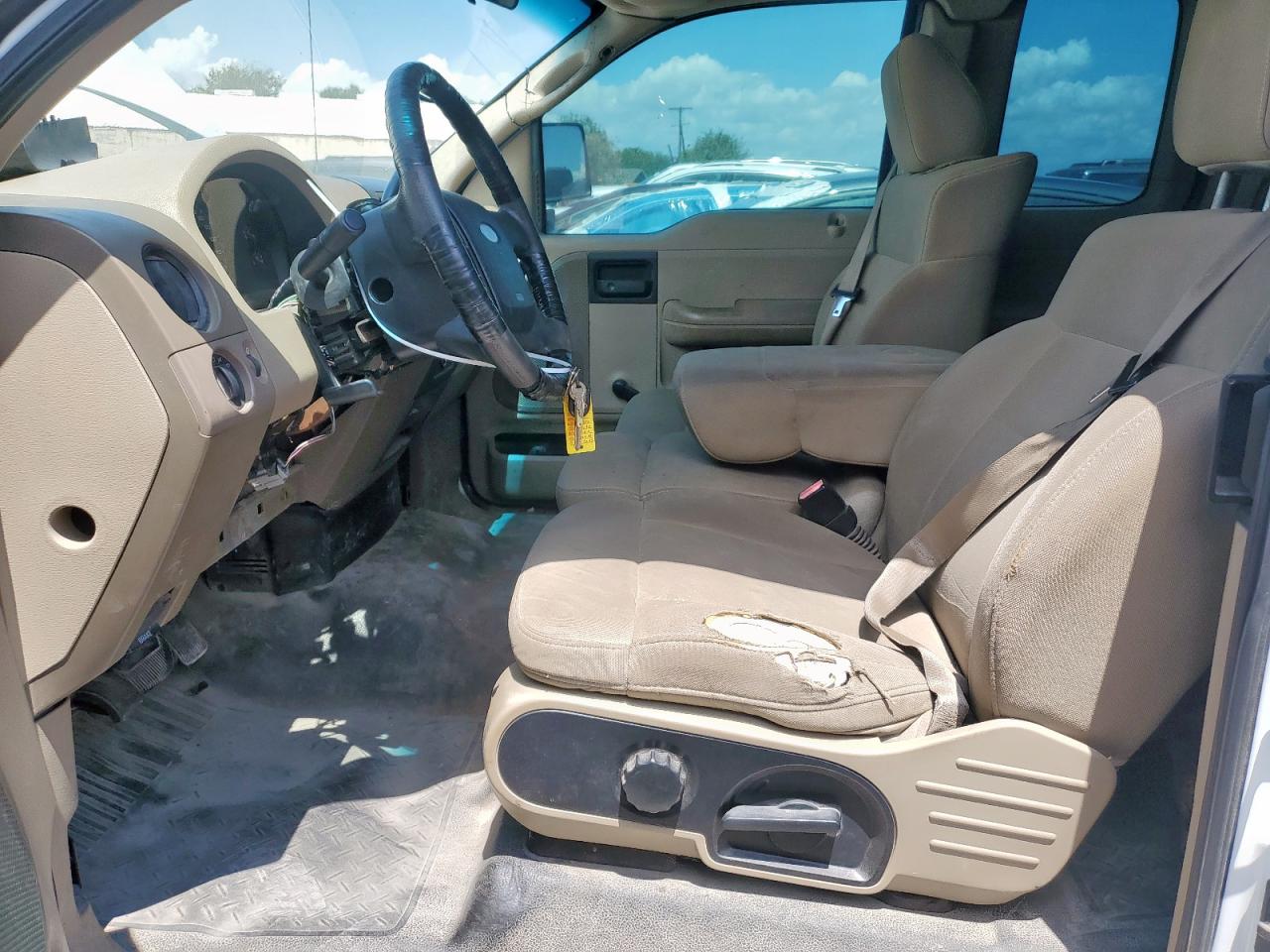 2007 Ford F150 VIN: 1FTRX12W87KC26876 Lot: 82061255