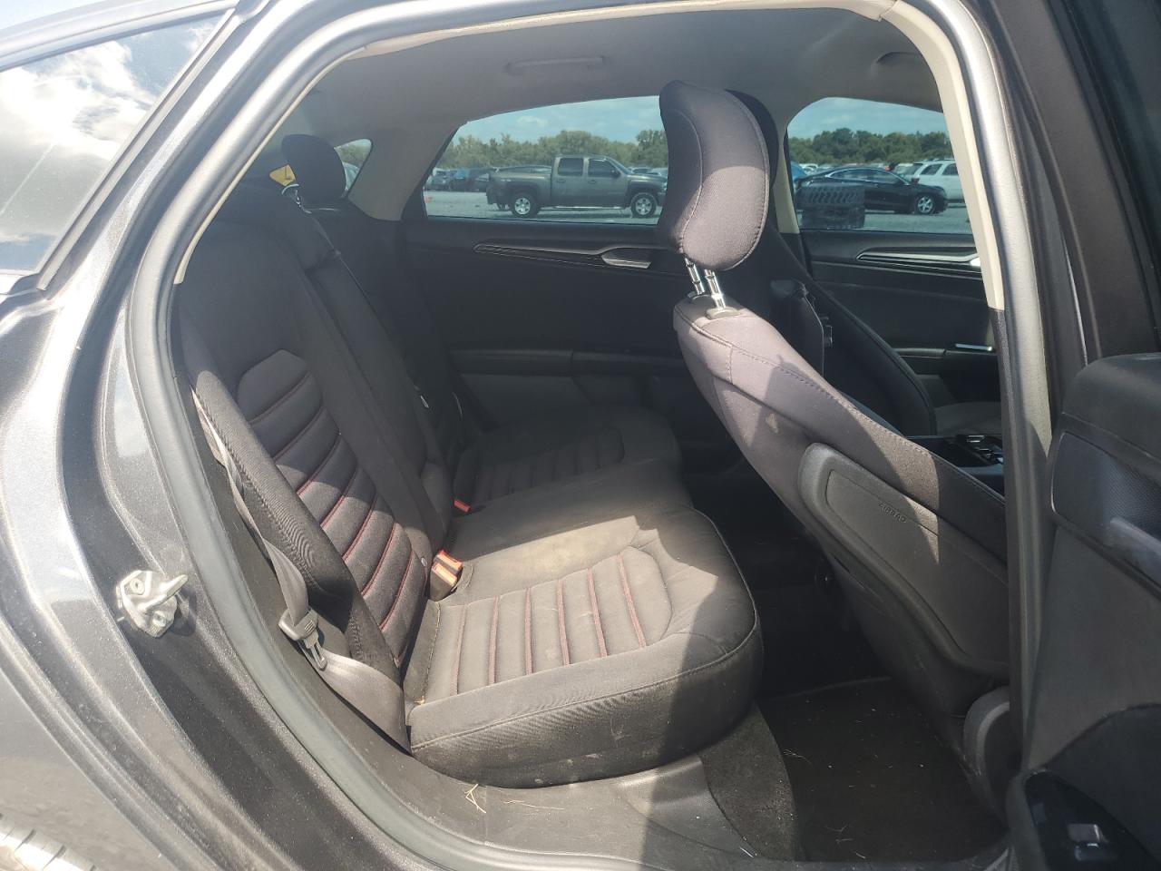 2015 Ford Fusion Se VIN: 3FA6P0HD0FR178907 Lot: 70219225