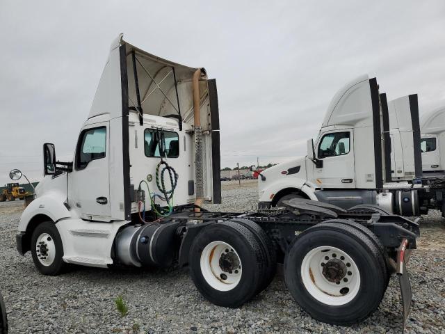 2014 KENWORTH T680 SEMI TRUCK
