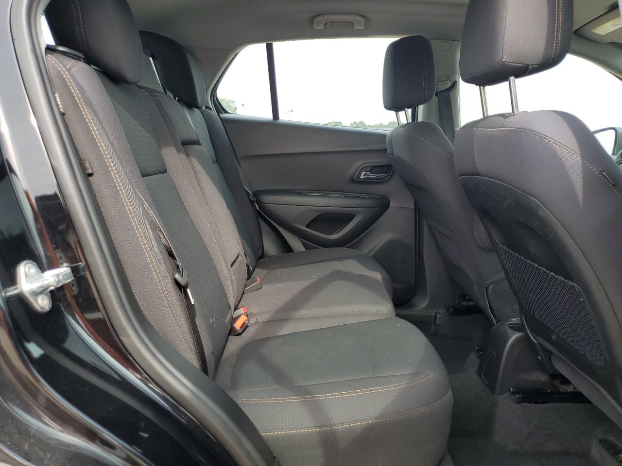 2018 Chevrolet Trax Ls VIN: 3GNCJKSB2JL411075 Lot: 70657615