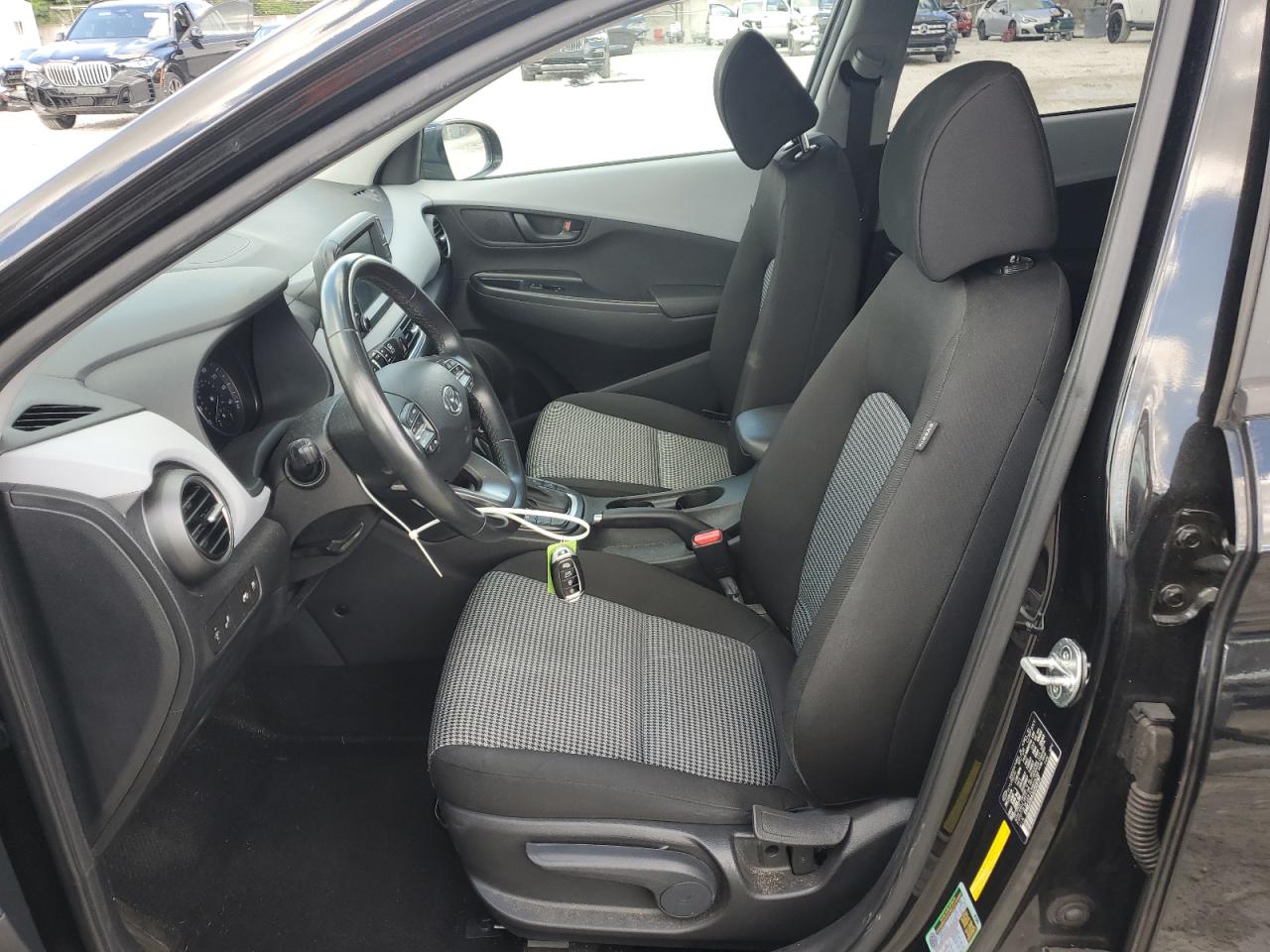 2020 Hyundai Kona Sel VIN: KM8K22AA1LU519797 Lot: 68377835
