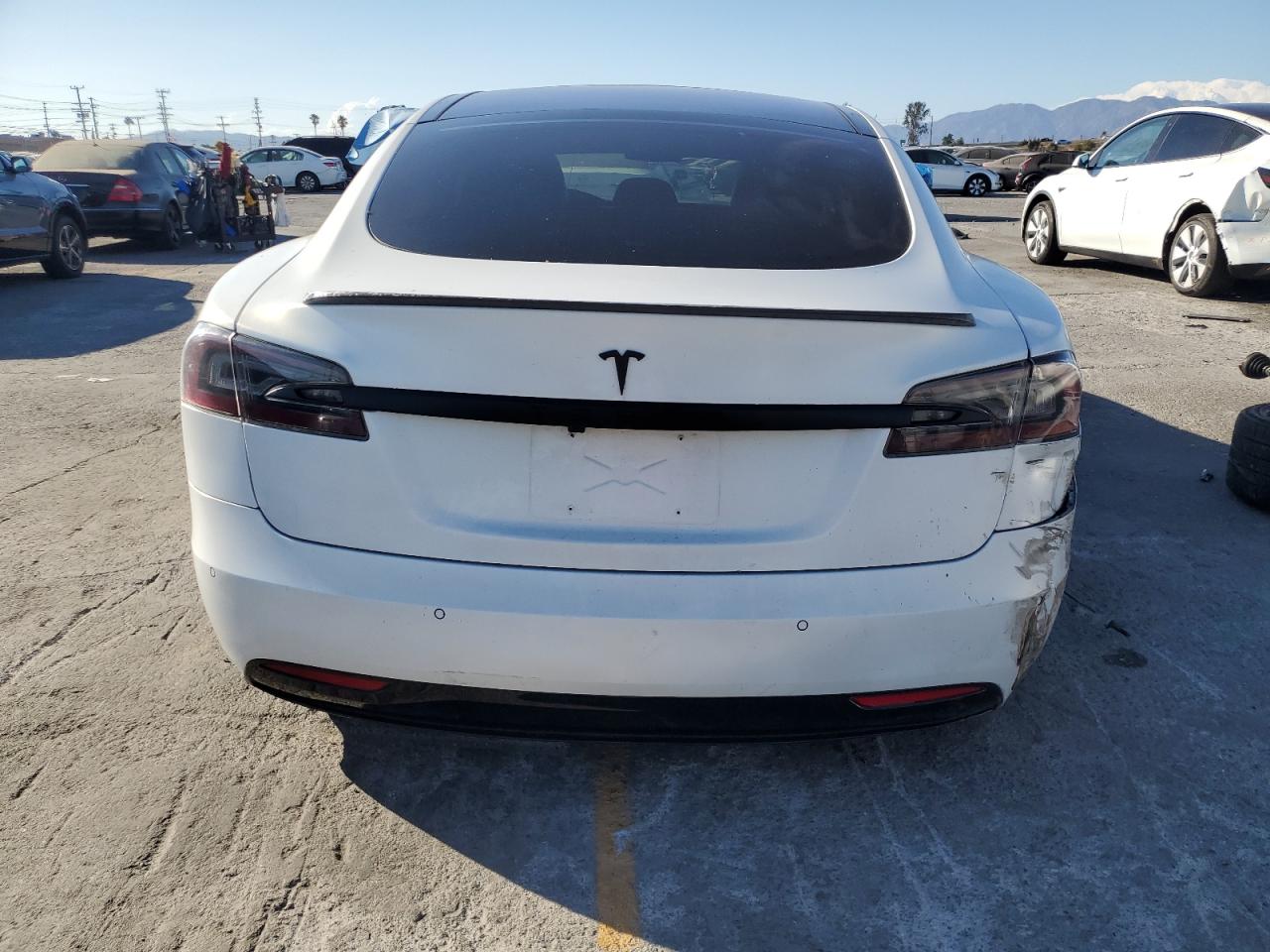 2016 Tesla Model S VIN: 5YJSA1E43GF146640 Lot: 70532035