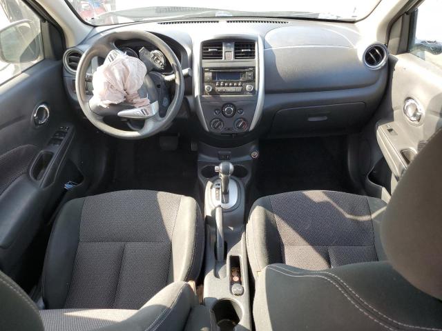  NISSAN VERSA 2017 Srebrny