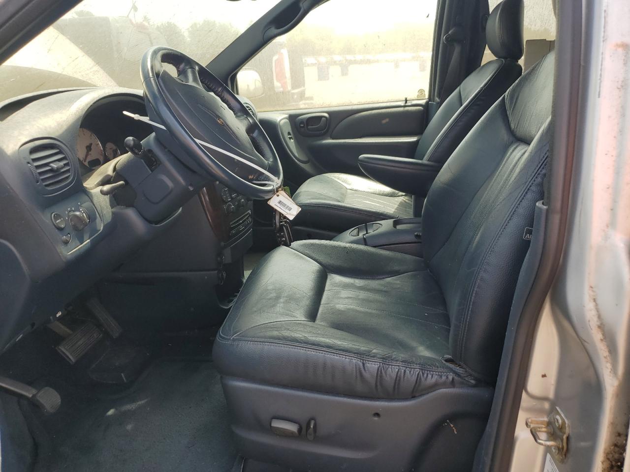 2003 Chrysler Town & Country Lxi VIN: 2C8GP54L23R209759 Lot: 68957095