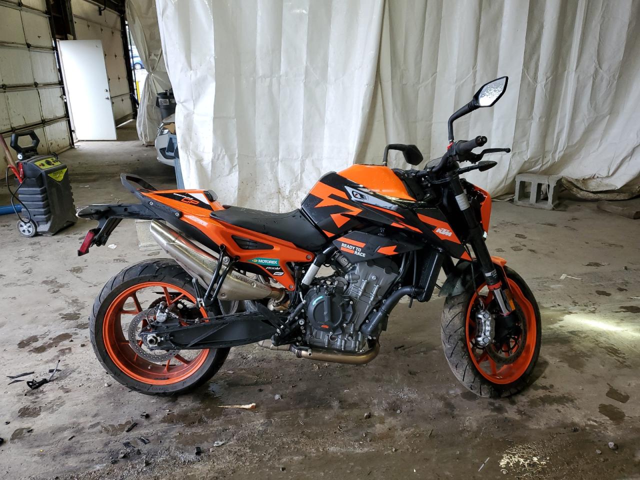2022 Ktm 890 Duke R orange null gas VBKTU9401NM842568 photo #1