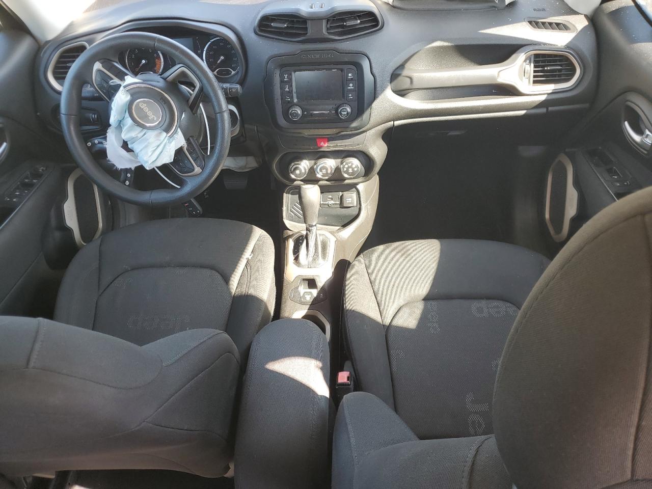 2017 Jeep Renegade Sport VIN: ZACCJAAB8HPG04725 Lot: 70249765