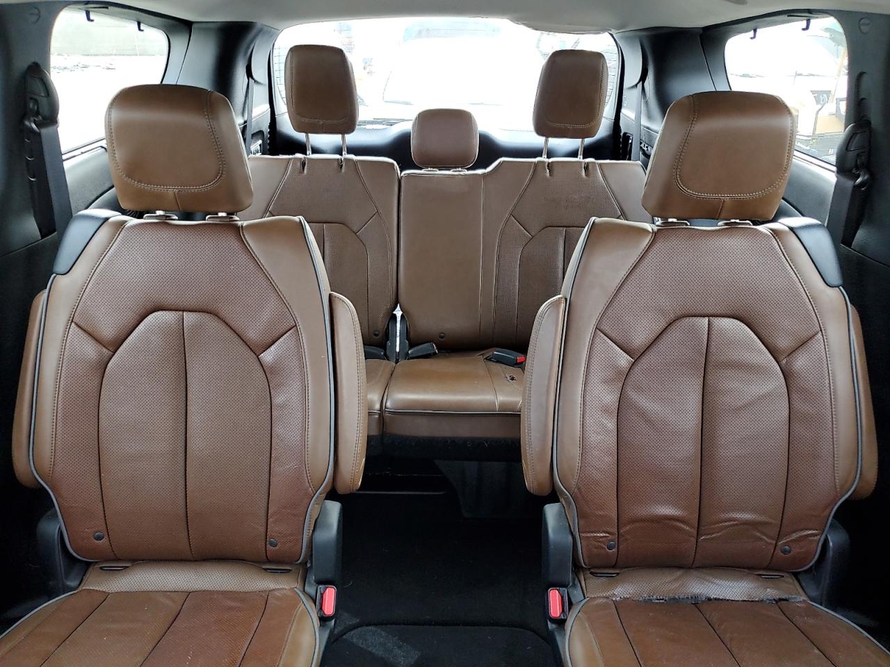 2017 Chrysler Pacifica Limited VIN: 2C4RC1GG7HR504635 Lot: 68889135