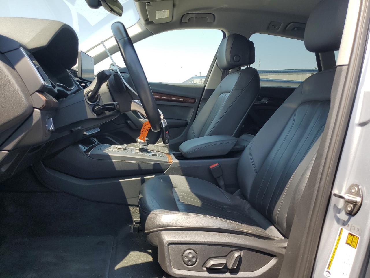 2018 Audi Q5 Premium VIN: WA1ANAFY3J2023586 Lot: 68144955