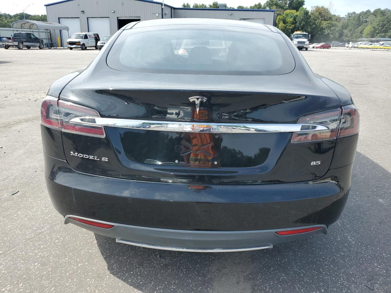2015 Tesla Model S 85 VIN: 5YJSA1H10FFP74798 Lot: 70705315
