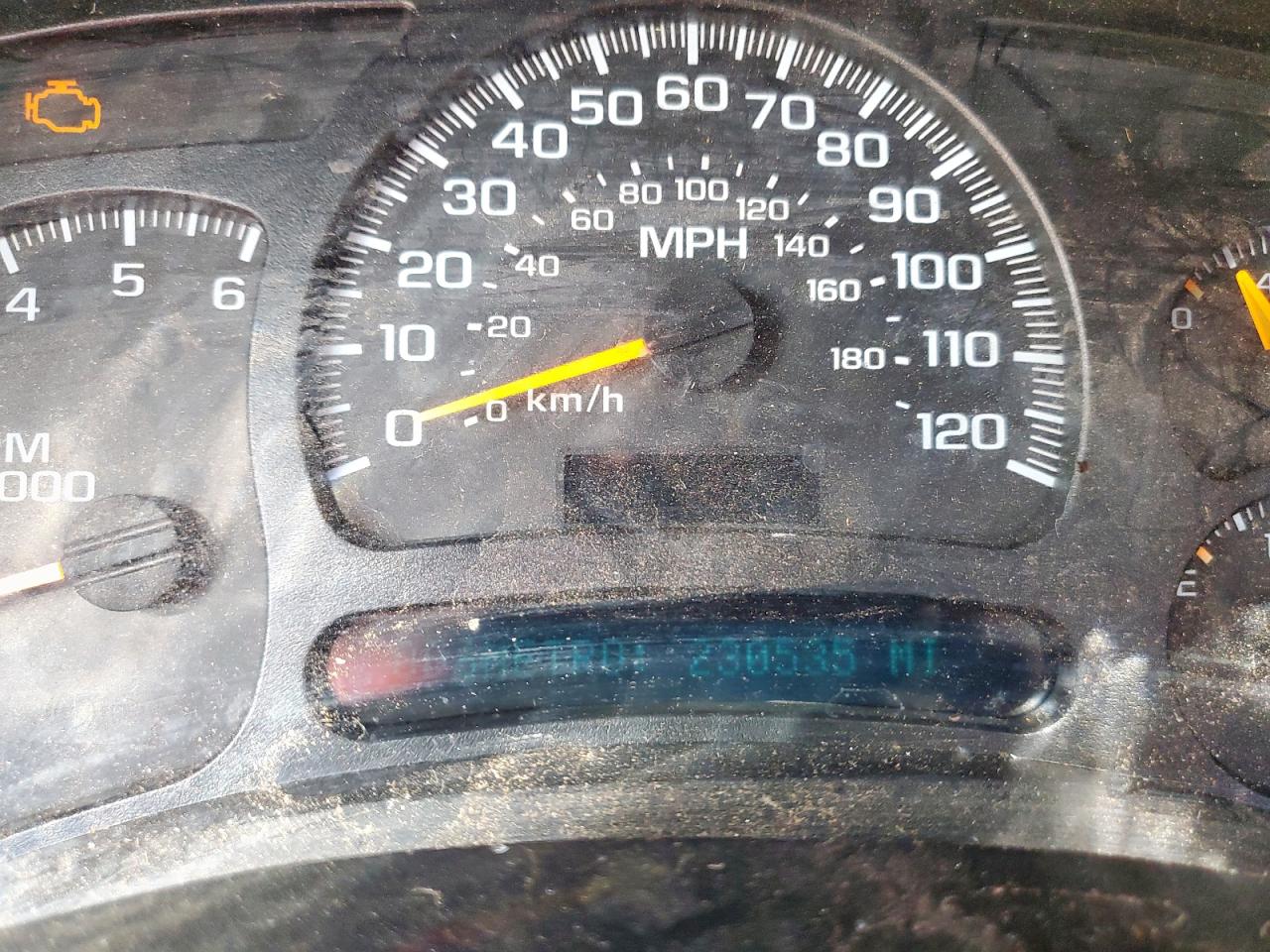 2005 Chevrolet Suburban C1500 VIN: 1GNEC16Z05J109933 Lot: 70501335