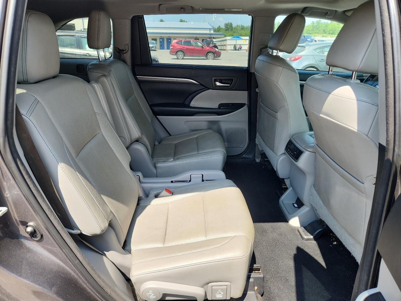 2018 Toyota Highlander Limited VIN: 5TDDZRFH9JS867386 Lot: 68423615