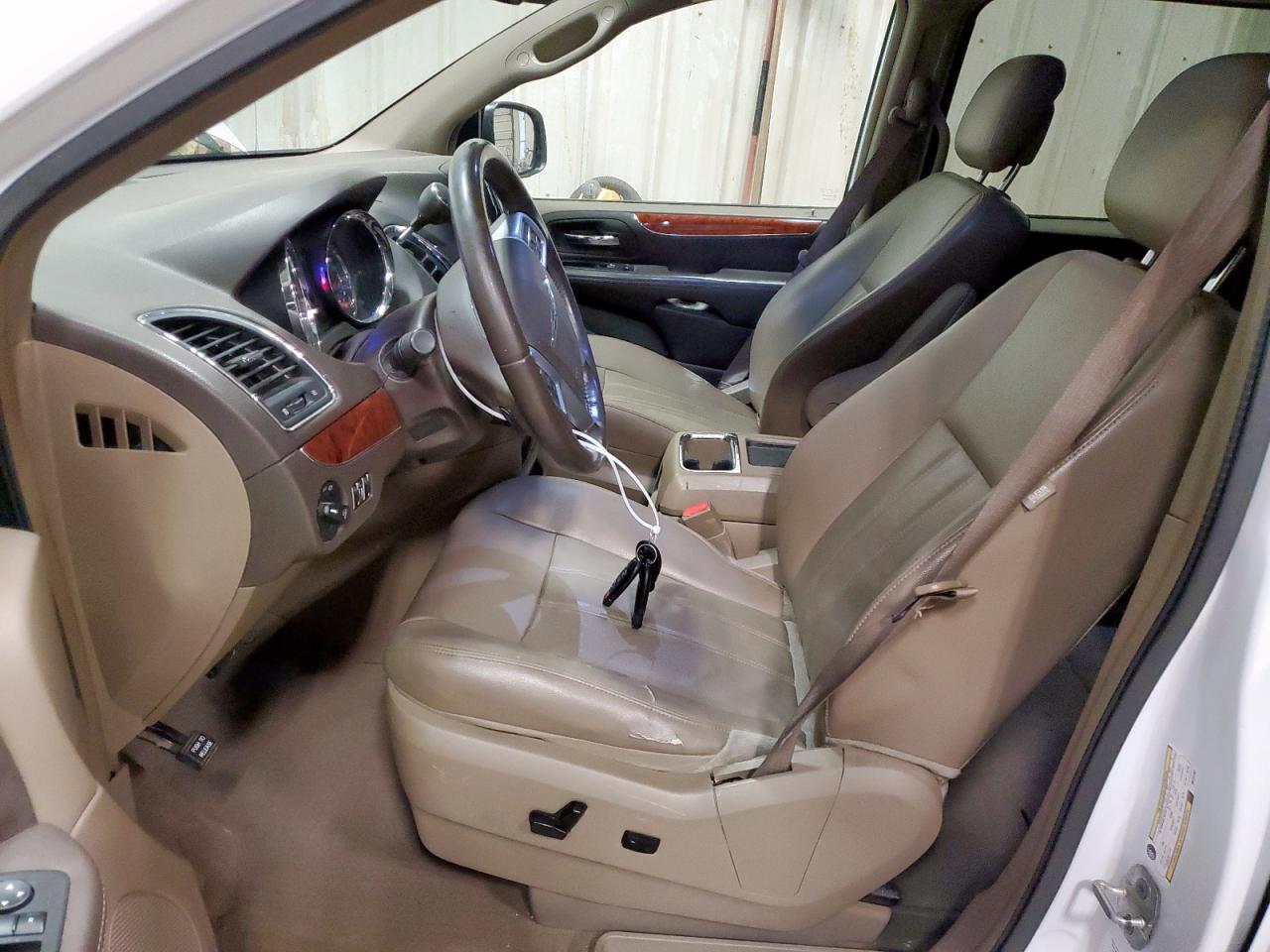 2014 Chrysler Town & Country Touring VIN: 2C4RC1BG0ER111157 Lot: 68566235