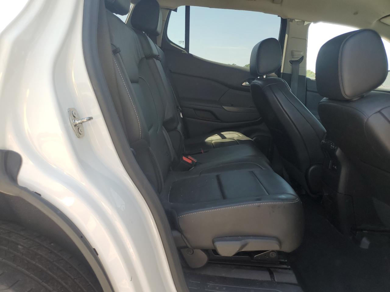 2023 GMC Acadia Slt VIN: 1GKKNML47PZ230158 Lot: 69119085