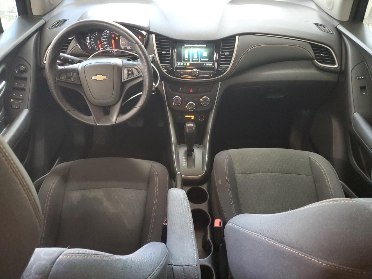 2019 Chevrolet Trax Ls VIN: 3GNCJNSB6KL196805 Lot: 71031945