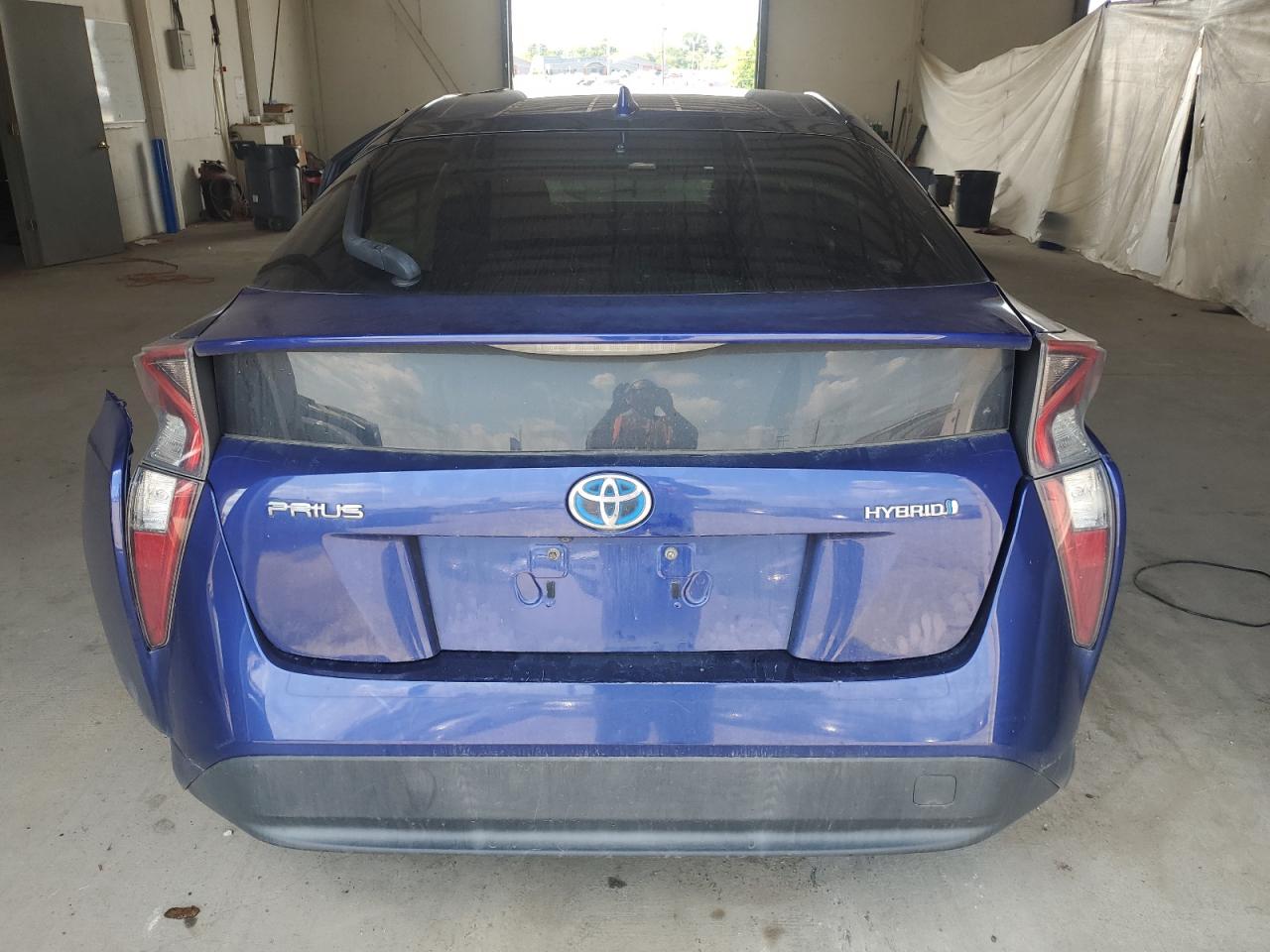 2017 Toyota Prius VIN: JTDKARFUXH3528174 Lot: 68670595