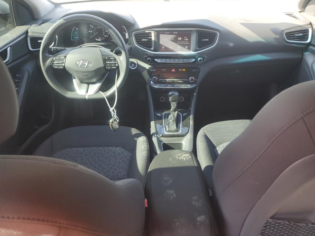 2018 Hyundai Ioniq Blue VIN: KMHC65LC3JU098011 Lot: 70385715