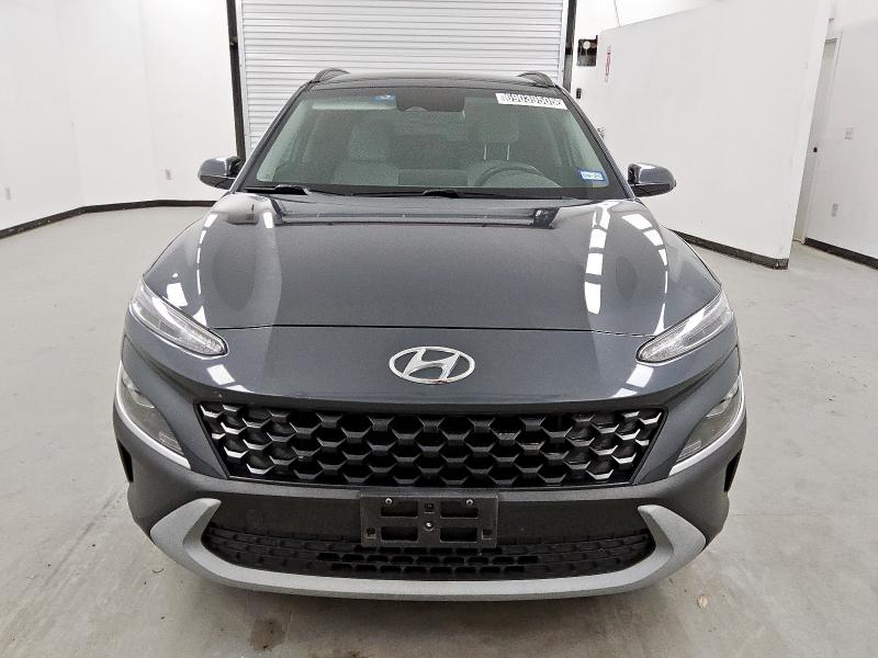  HYUNDAI KONA 2022 Серый