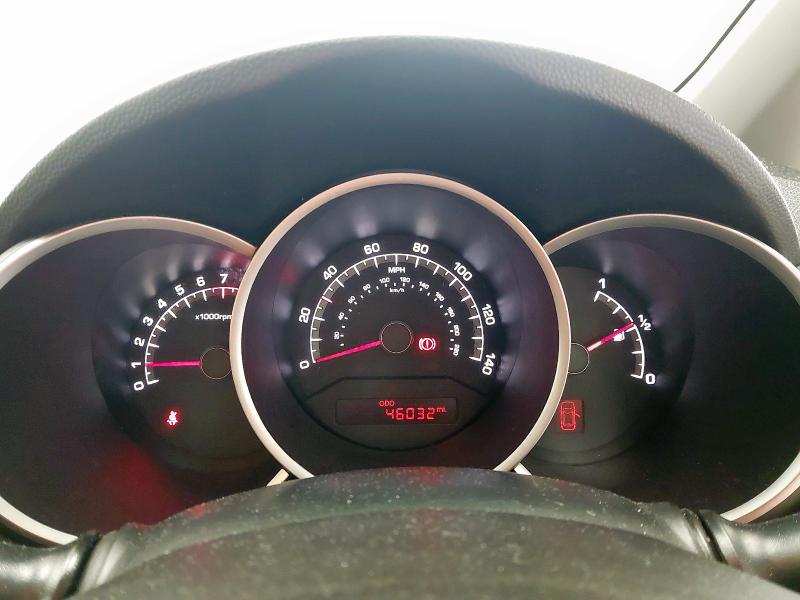 2015 KIA VENGA SR7