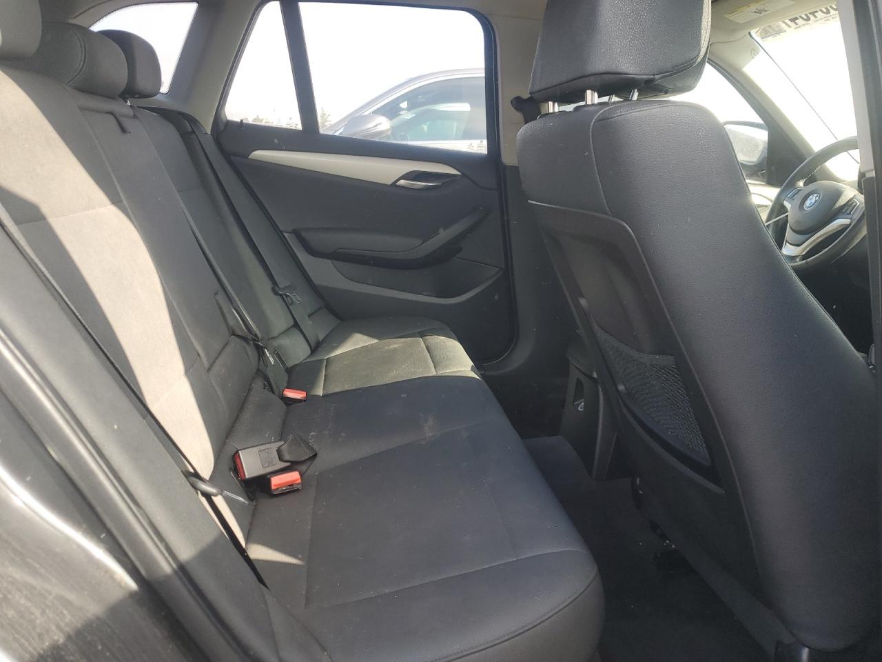 2015 BMW X1 xDrive28I VIN: WBAVL1C53FVY25887 Lot: 70846475