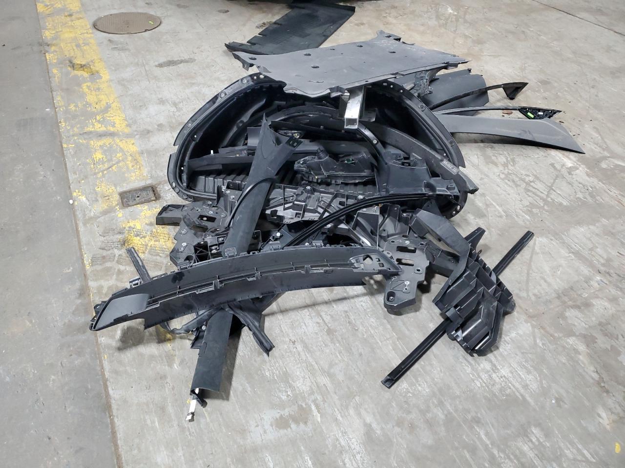 2024 Tesla Model X VIN: 7SAXCDE58RF456637 Lot: 68288015