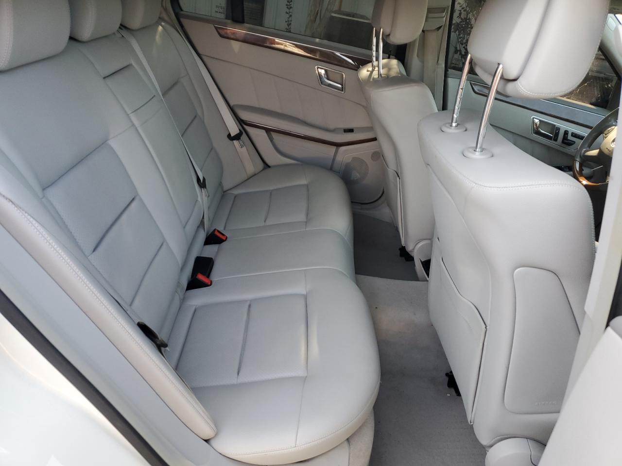 2011 Mercedes-Benz E 350 VIN: WDDHF5GB2BA508558 Lot: 70372035