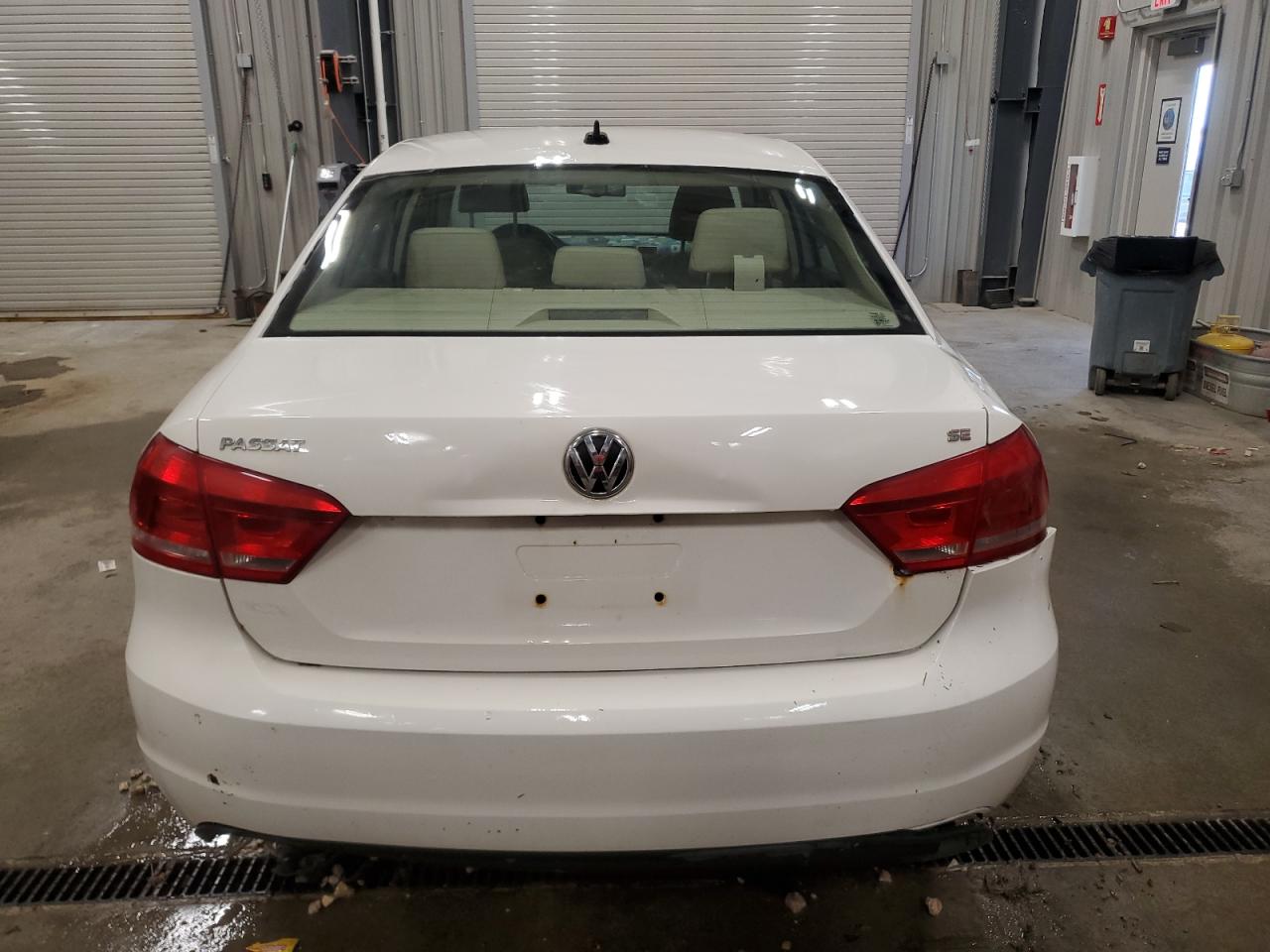 2013 Volkswagen Passat Se VIN: 1VWBP7A35DC033227 Lot: 68400145