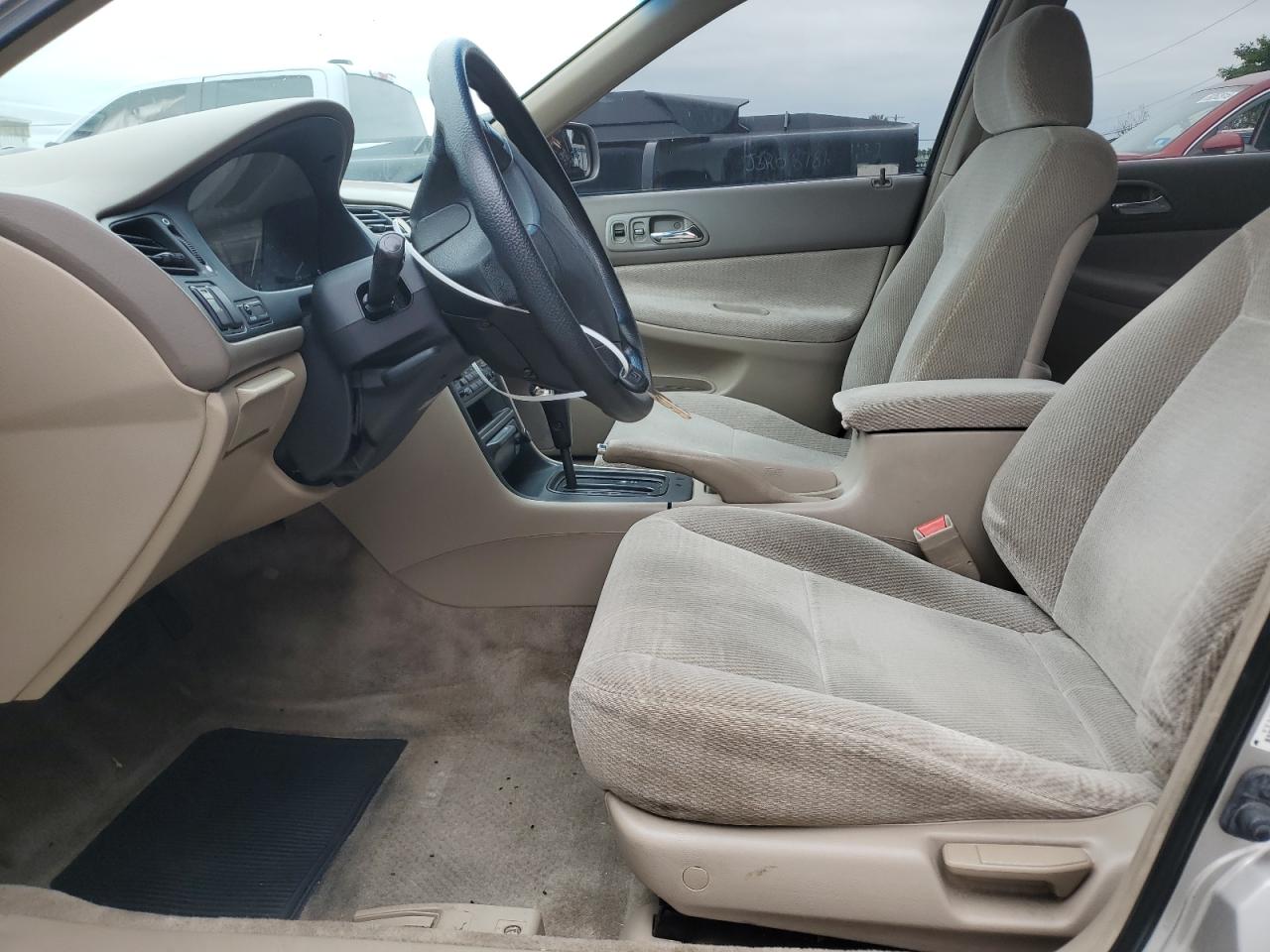 1996 Honda Accord Lx VIN: 1HGCD5637TA136321 Lot: 69426425