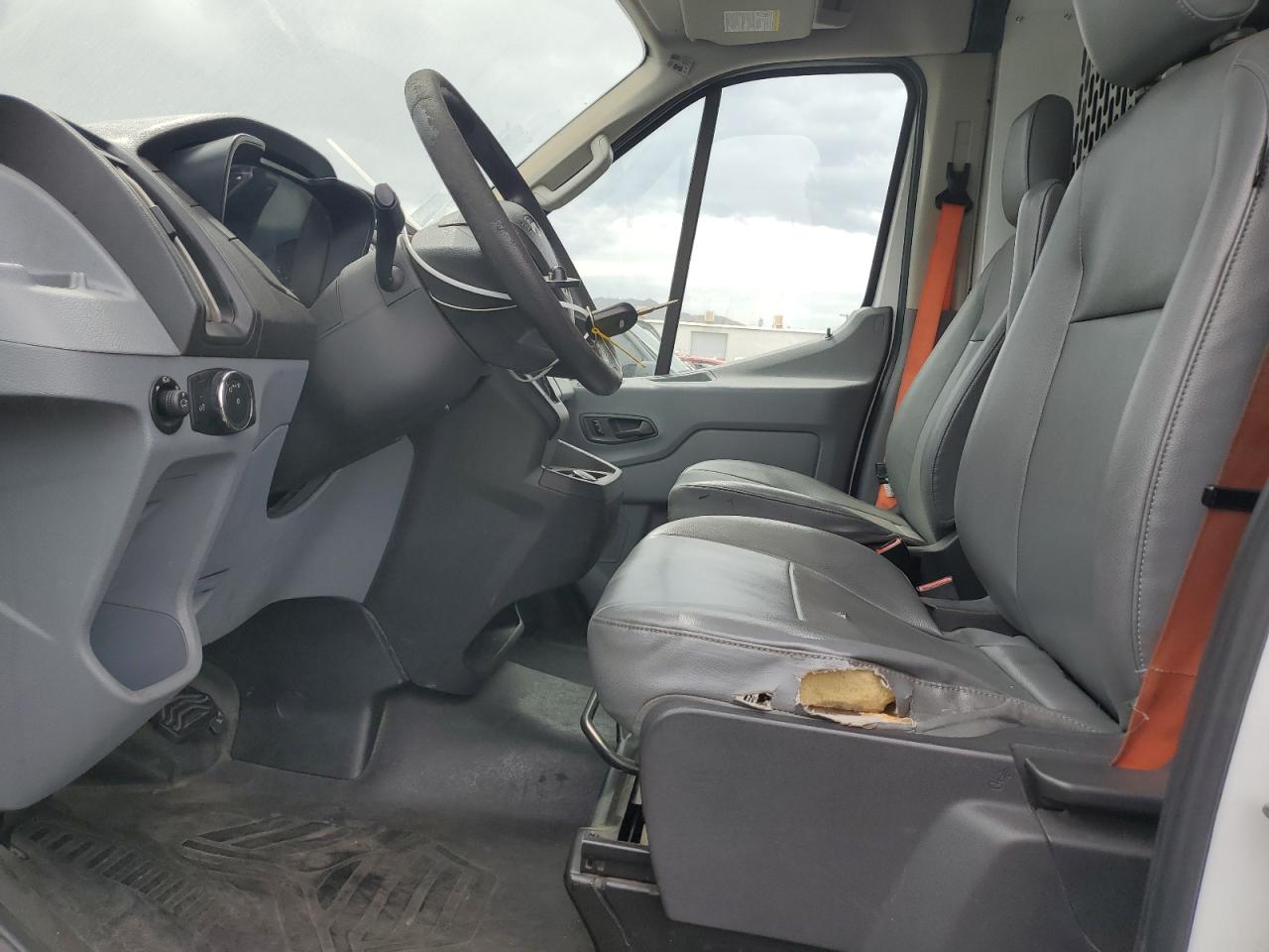 2019 Ford Transit T-150 VIN: 1FTYE2CM8KKB35698 Lot: 70432615