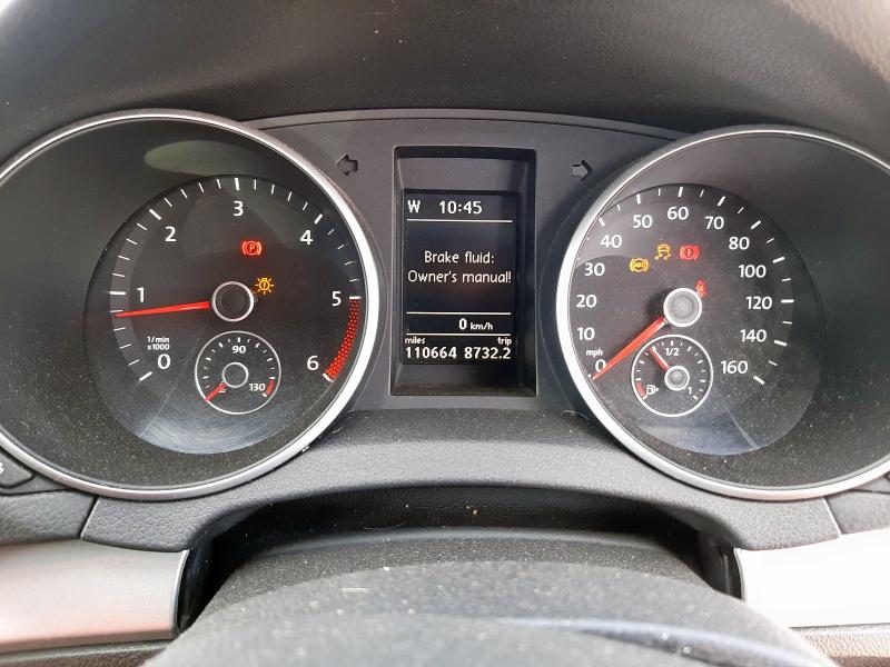2011 VOLKSWAGEN GOLF SE