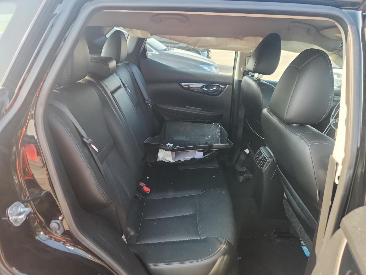 JN1BJ1CR1HW124375 2017 Nissan Rogue Sport S