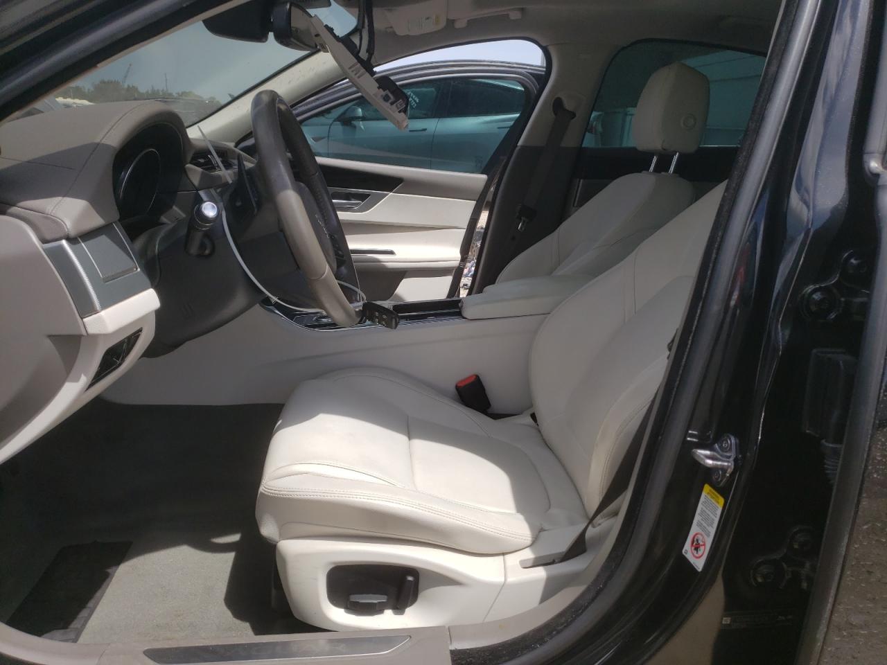 2018 Jaguar Xf Premium VIN: SAJBD4FX4JCY56590 Lot: 70760105