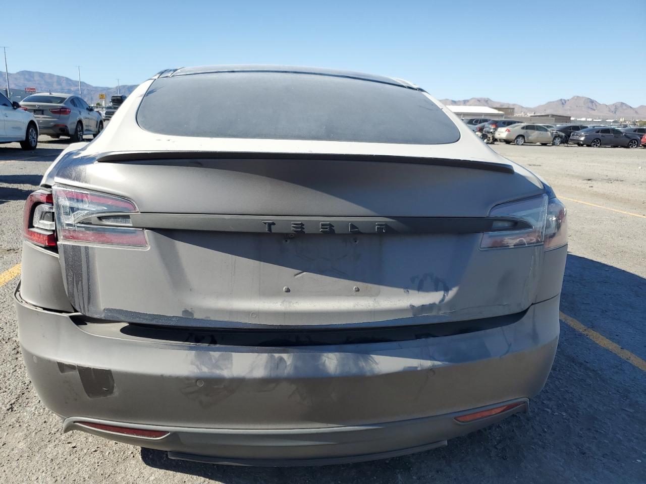 2016 Tesla Model S VIN: 5YJSA1E4XGF121864 Lot: 68696305