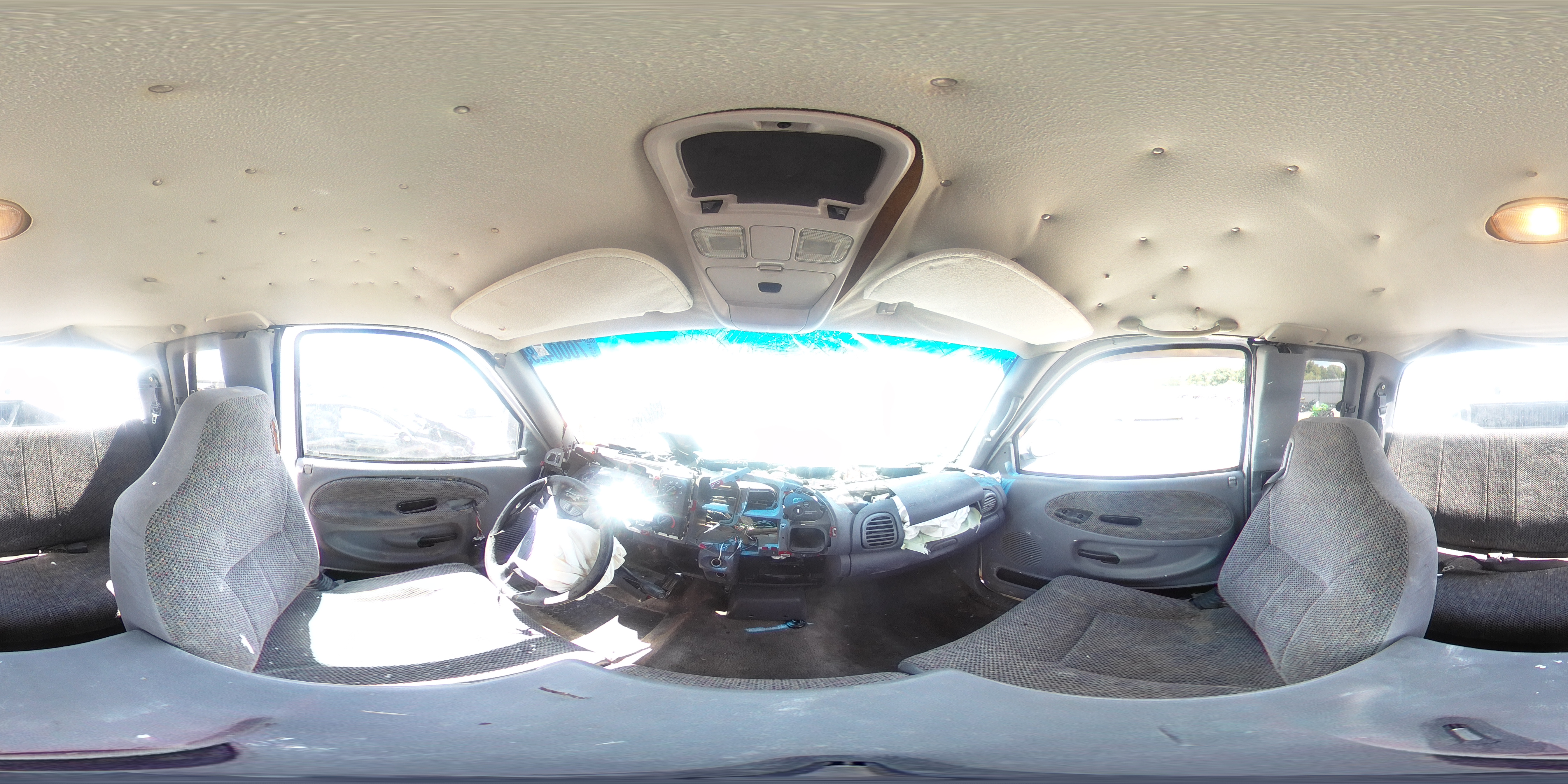 1999 Dodge Ram 1500 VIN: 3B7HC13Z3XG114316 Lot: 70004285