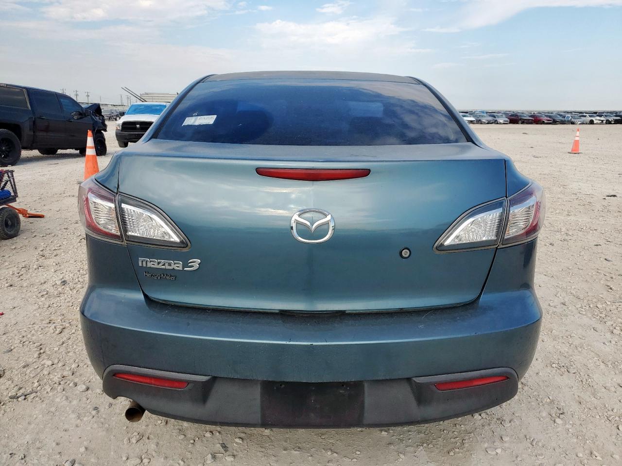 2010 Mazda 3 I VIN: JM1BL1SG9A1240613 Lot: 69858465