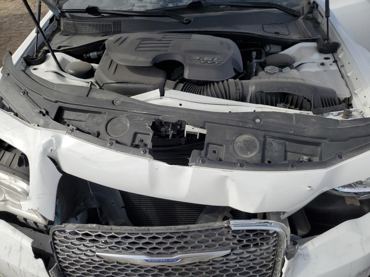 2019 Chrysler 300 Limited VIN: 2C3CCAEG1KH536264 Lot: 69839895