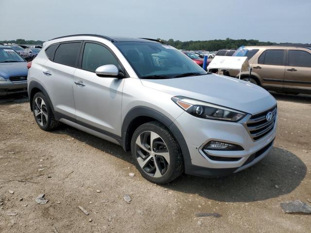  HYUNDAI TUCSON 2017 Srebrny