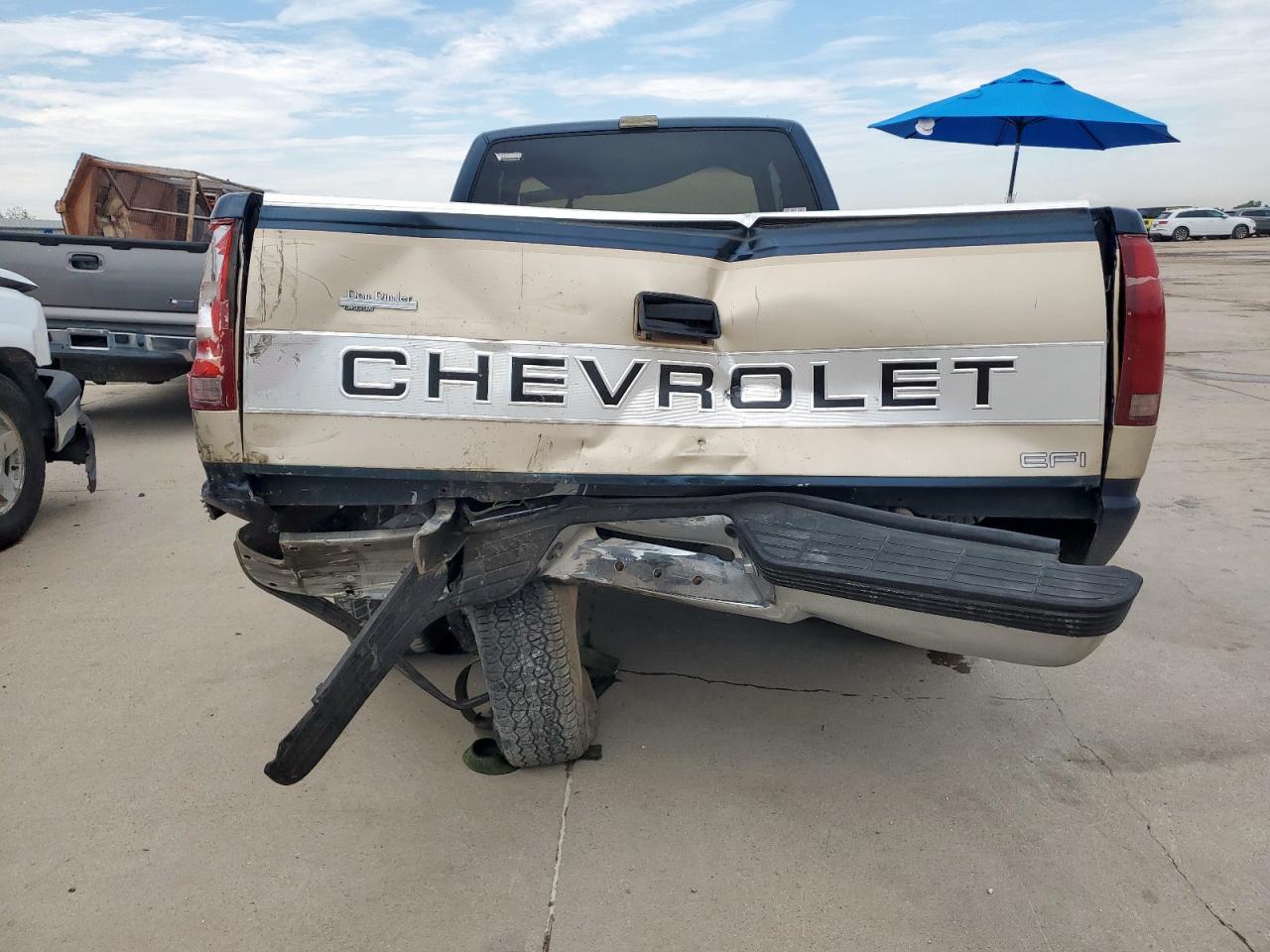 1989 Chevrolet Gmt-400 C1500 VIN: 2GCEC19KXK1186161 Lot: 69815925