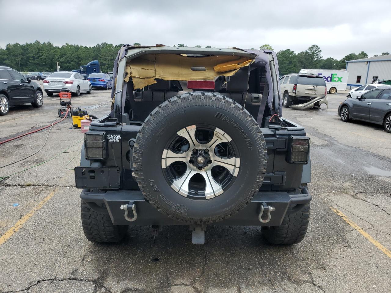 2007 Jeep Wrangler X VIN: 1J4GA391X7L105351 Lot: 67572415