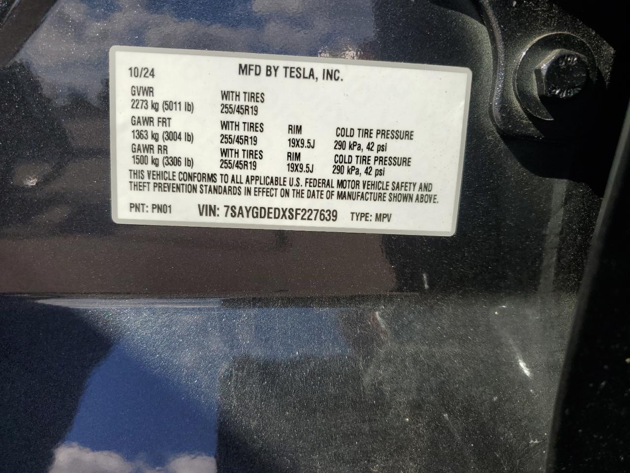 2025 Tesla Model Y VIN: 7SAYGDEDXSF227639 Lot: 70137355