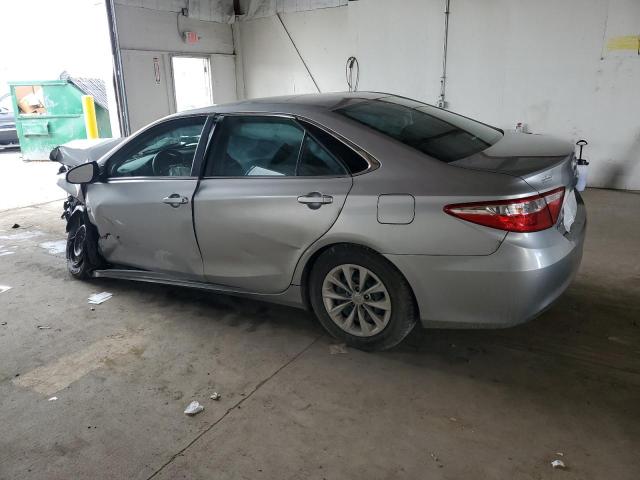 Sedans TOYOTA CAMRY 2016 Silver