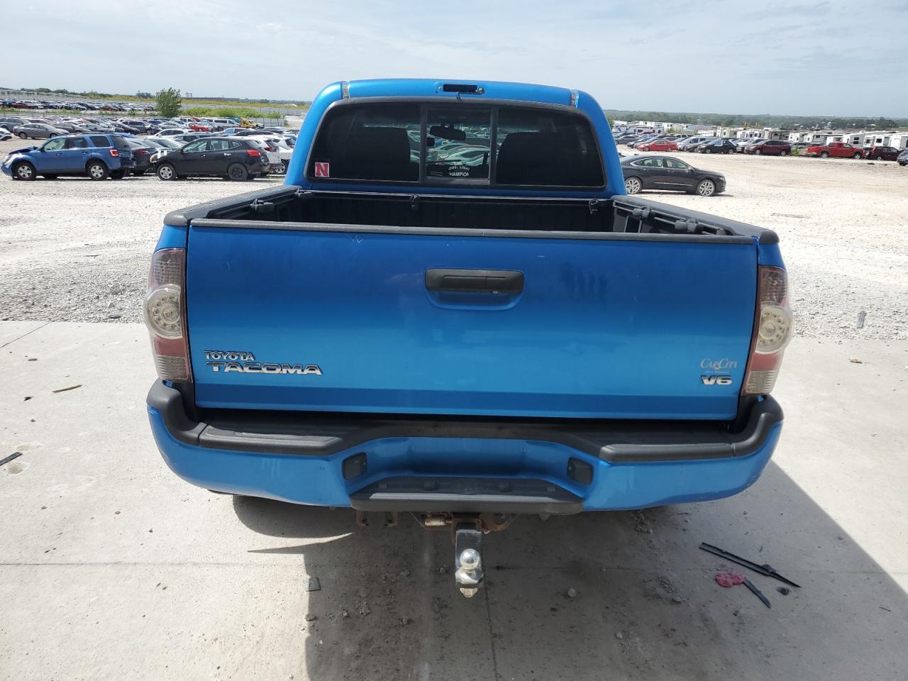 2011 Toyota Tacoma Double Cab VIN: 3TMLU4EN3BM072940 Lot: 70137425