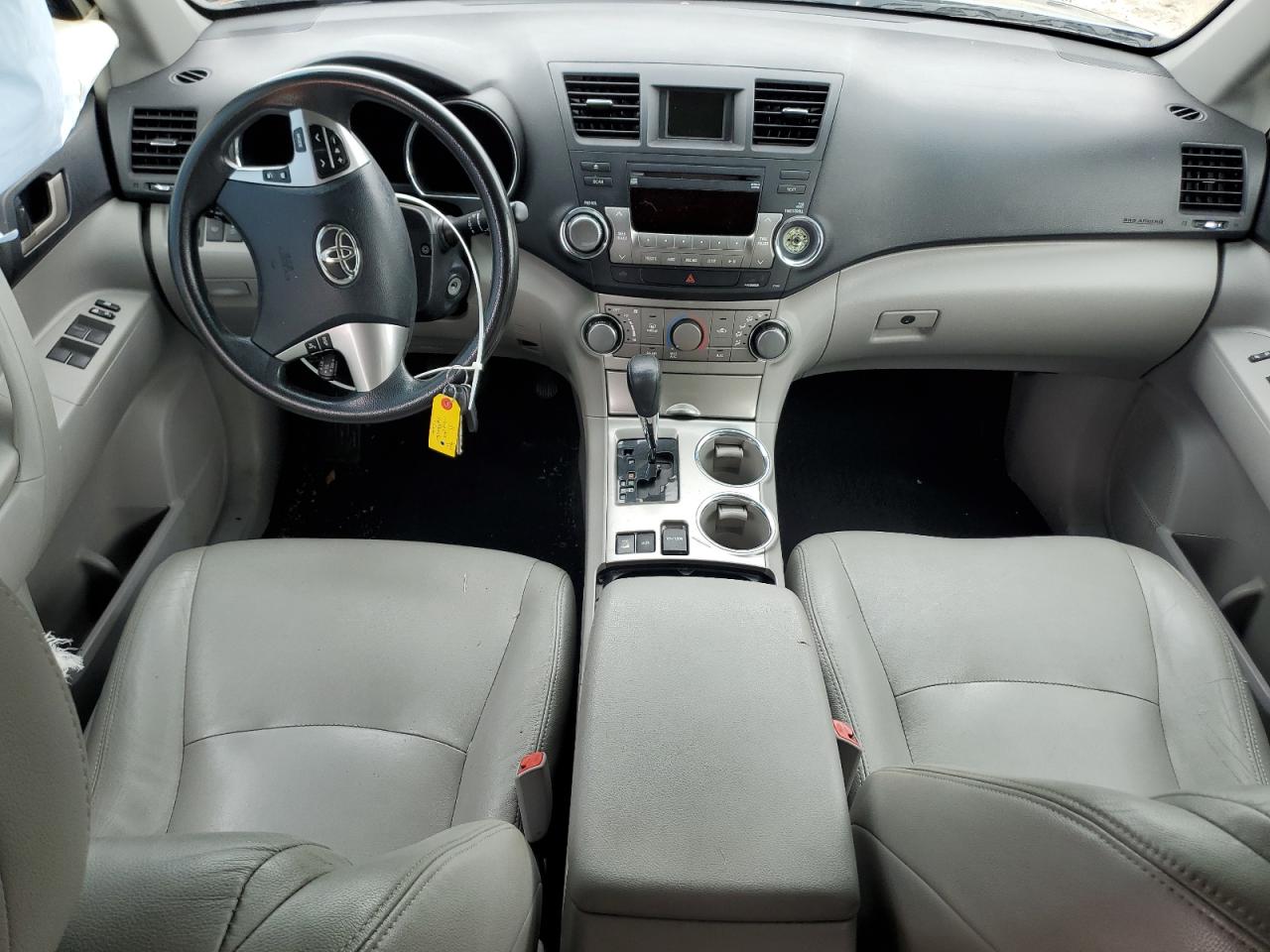 2011 Toyota Highlander Base VIN: 5TDBK3EH4BS072936 Lot: 68120485