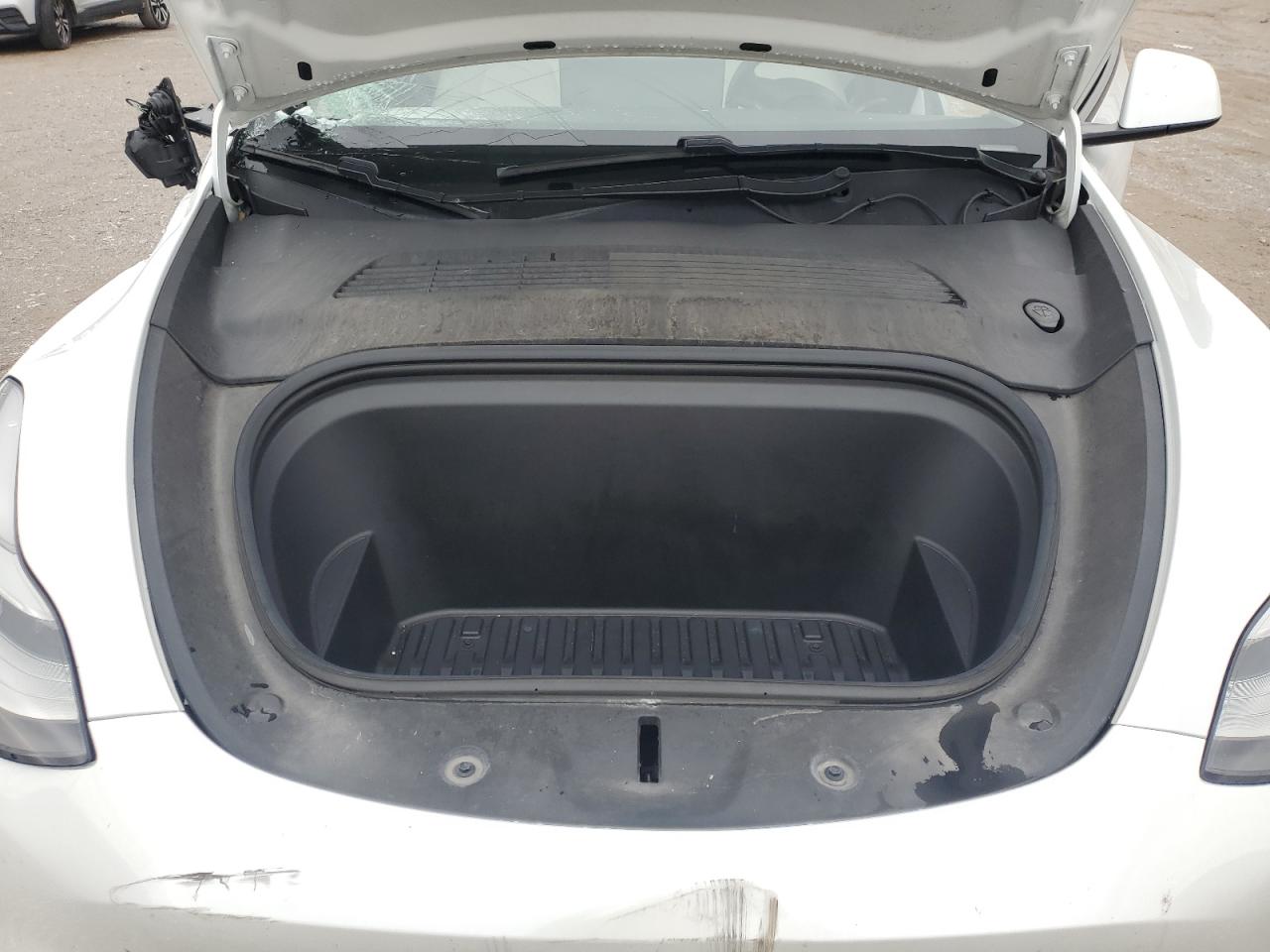 2020 Tesla Model Y VIN: 5YJYGDEEXLF017629 Lot: 70707355