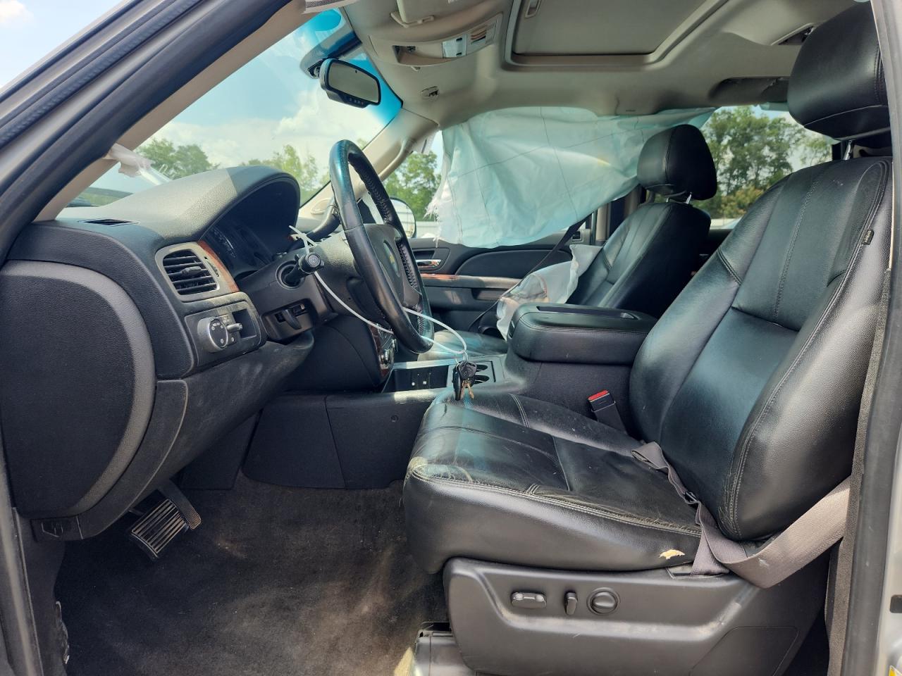 2013 Chevrolet Tahoe C1500 Lt VIN: 1GNSCBE01DR240915 Lot: 66820275