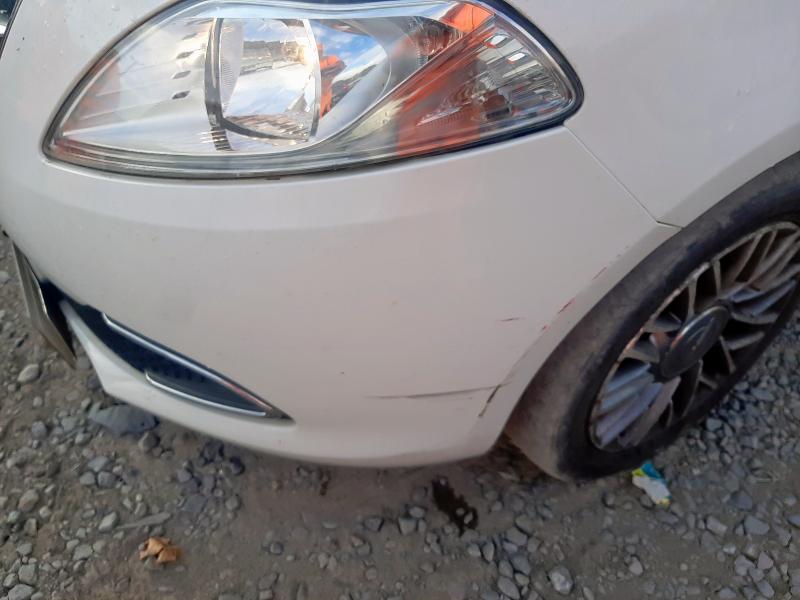 2012 CHRYSLER YPSILON SE