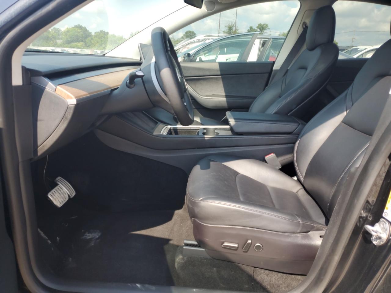 2022 Tesla Model Y VIN: 7SAYGDEF5NF382511 Lot: 68245365