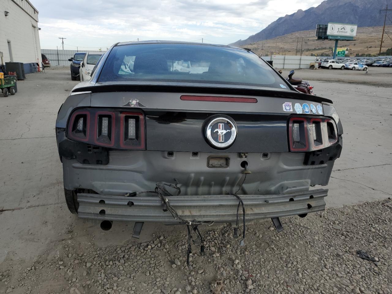 2014 Ford Mustang VIN: 1ZVBP8AMXE5327372 Lot: 70009315