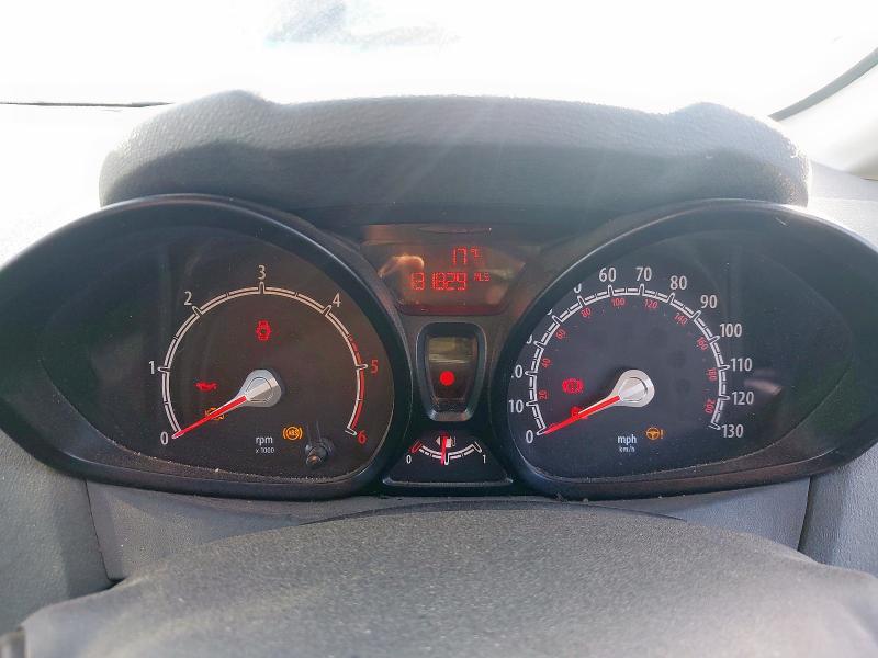 2010 FORD FIESTA 